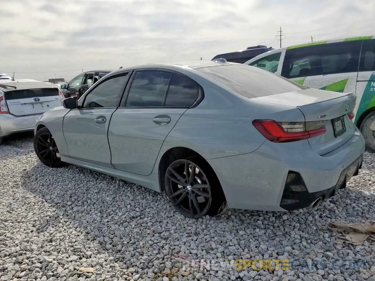 2 Photograph of a damaged car 3MW89FF02P8D06293 BMW 3 SERIES 2023