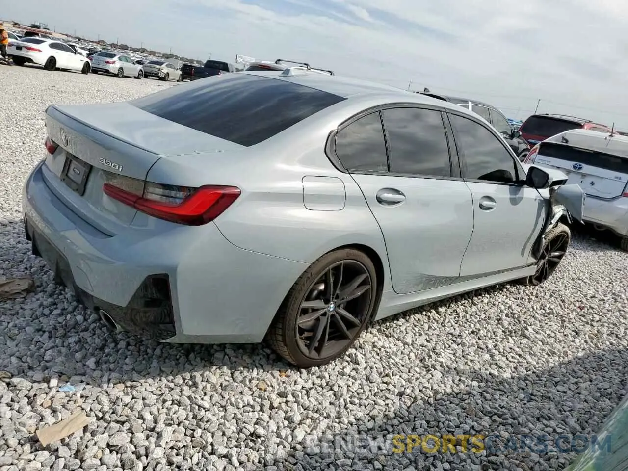 3 Photograph of a damaged car 3MW89FF02P8D06293 BMW 3 SERIES 2023