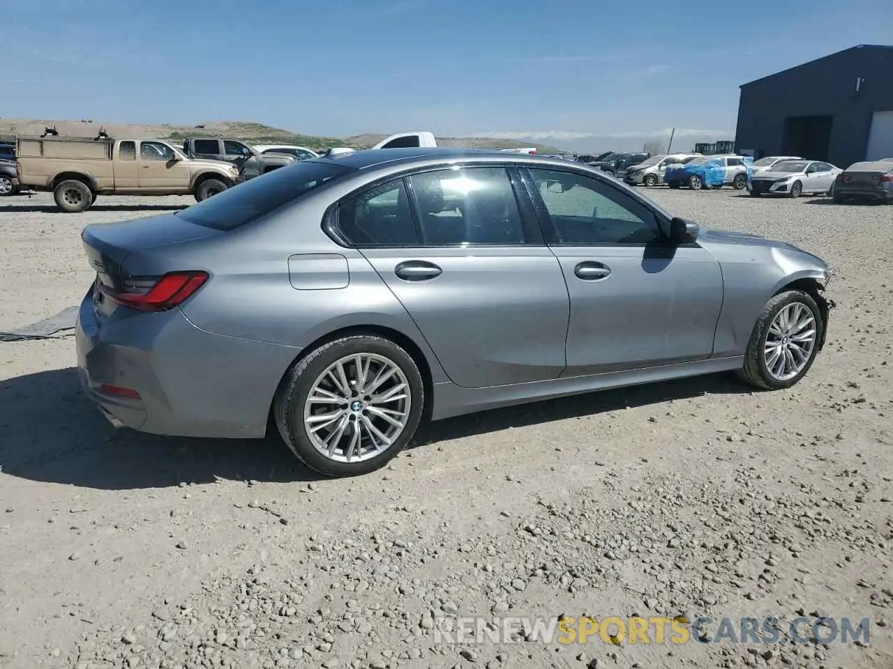 3 Photograph of a damaged car 3MW89FF02P8D12790 BMW 3 SERIES 2023