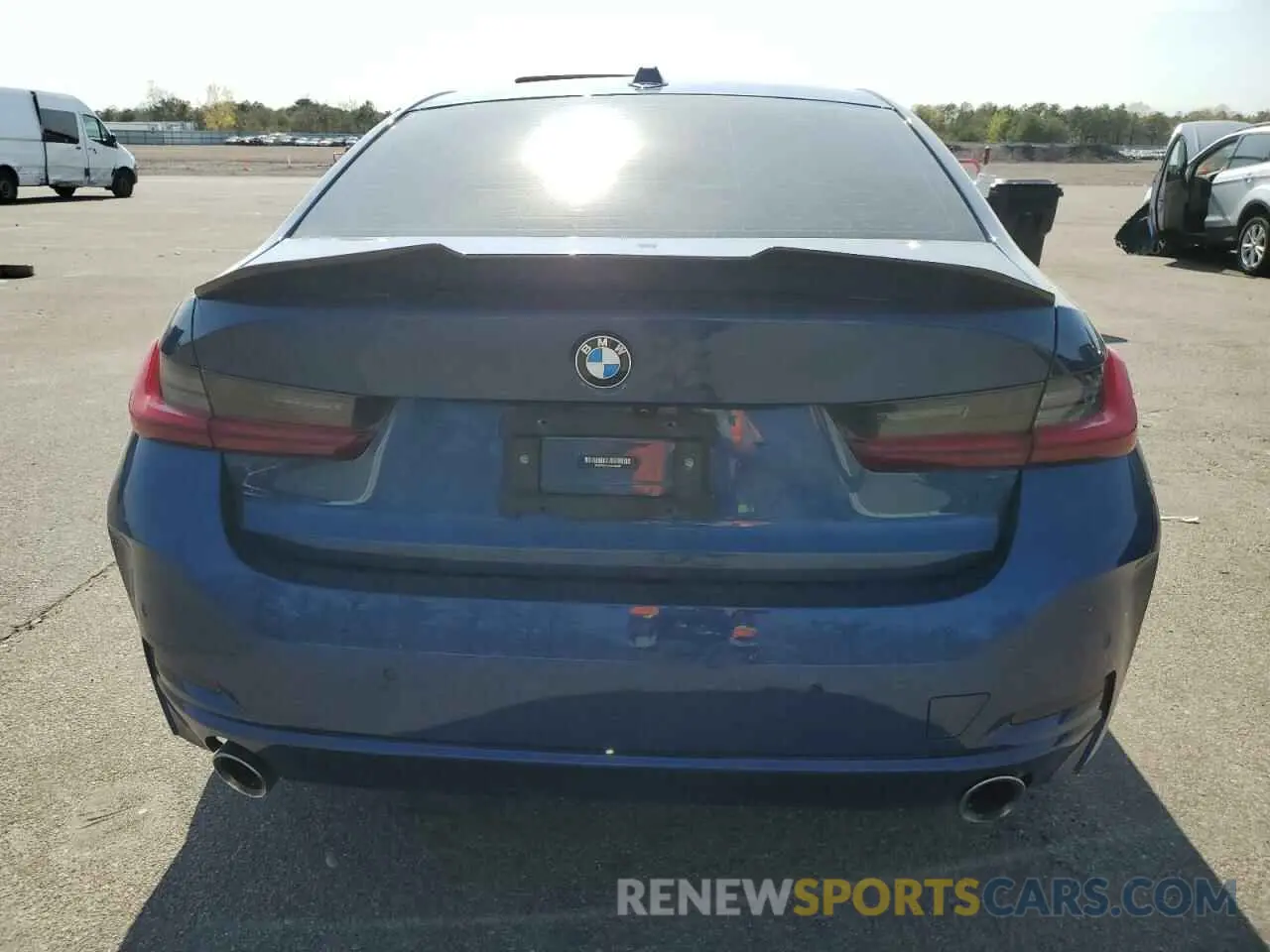 6 Photograph of a damaged car 3MW89FF04P8D09387 BMW 3 SERIES 2023