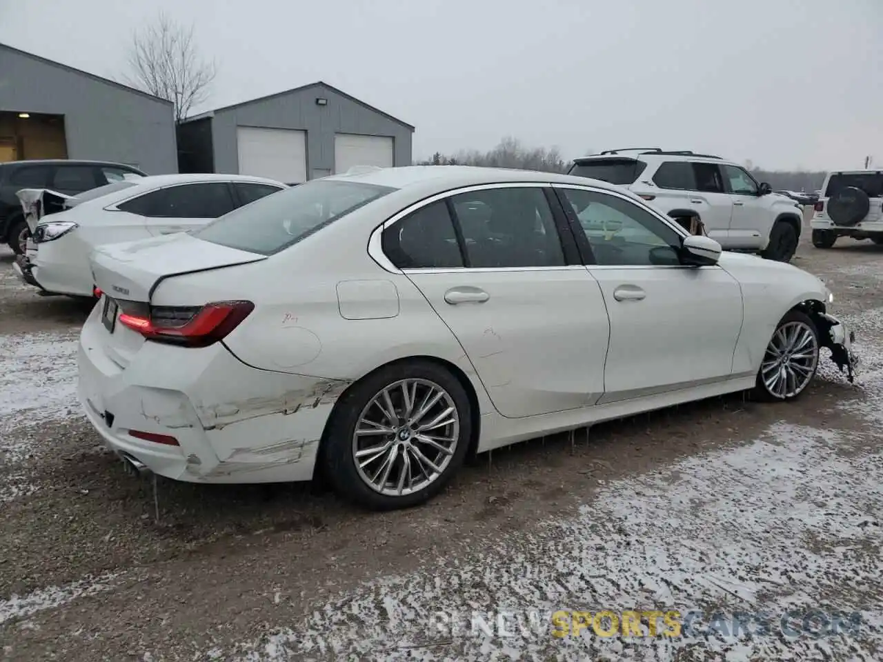 3 Photograph of a damaged car 3MW89FF06P8D18656 BMW 3 SERIES 2023