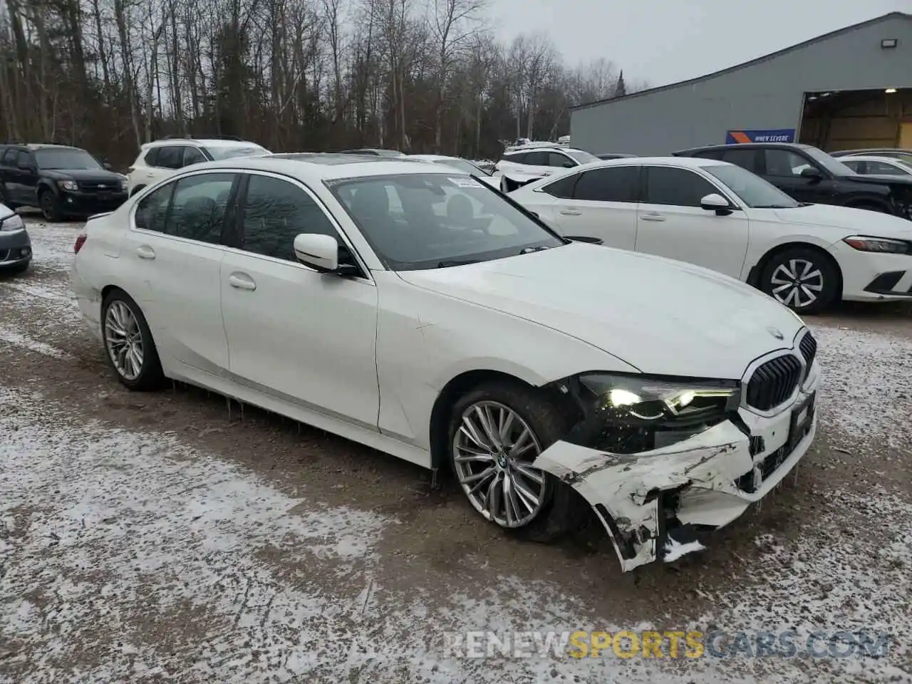 4 Photograph of a damaged car 3MW89FF06P8D18656 BMW 3 SERIES 2023