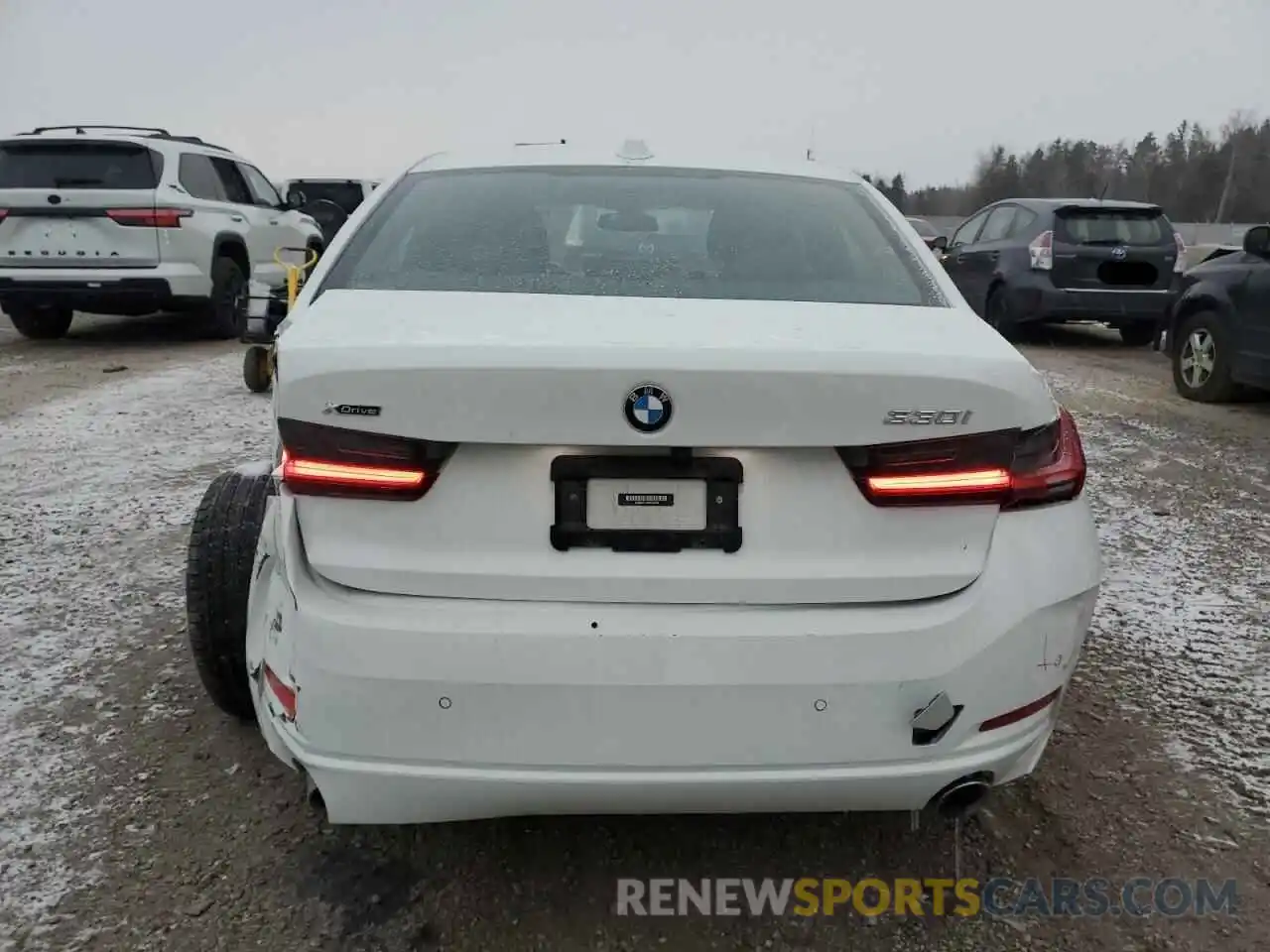 6 Photograph of a damaged car 3MW89FF06P8D18656 BMW 3 SERIES 2023