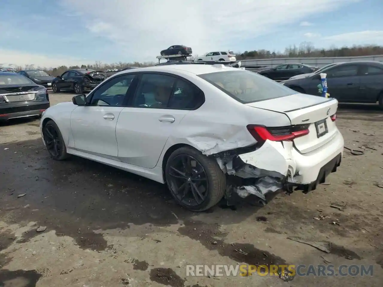 2 Photograph of a damaged car 3MW89FF06P8D72247 BMW 3 SERIES 2023