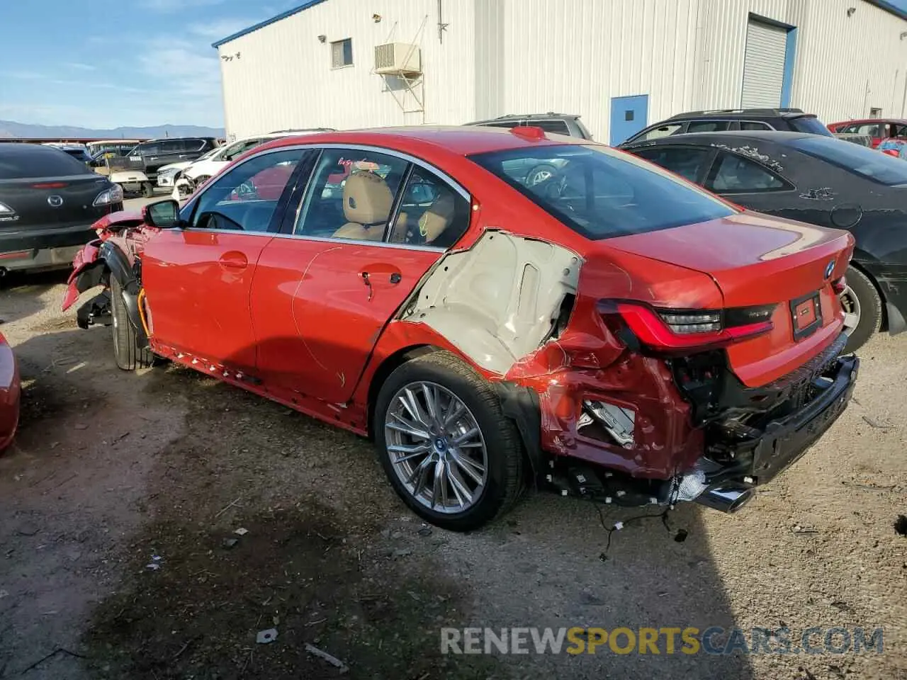2 Photograph of a damaged car 3MW39FF01R8E69305 BMW 3 SERIES 2024