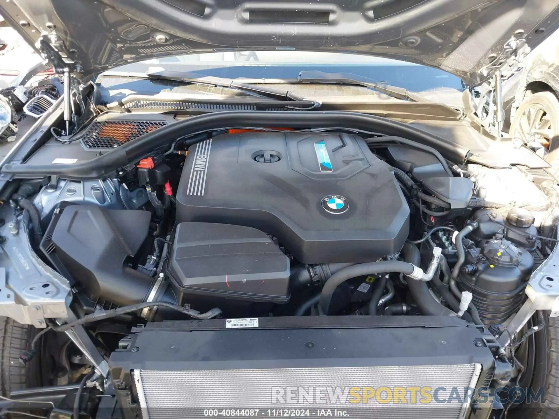 10 Photograph of a damaged car 3MW39FF03R8E71511 BMW 3 SERIES 2024