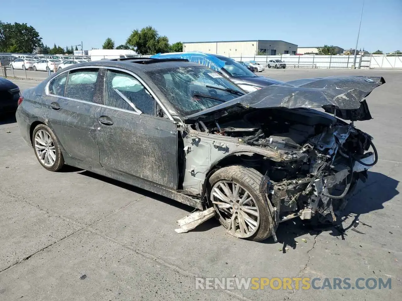 4 Photograph of a damaged car 3MW39FF05R8D97928 BMW 3 SERIES 2024