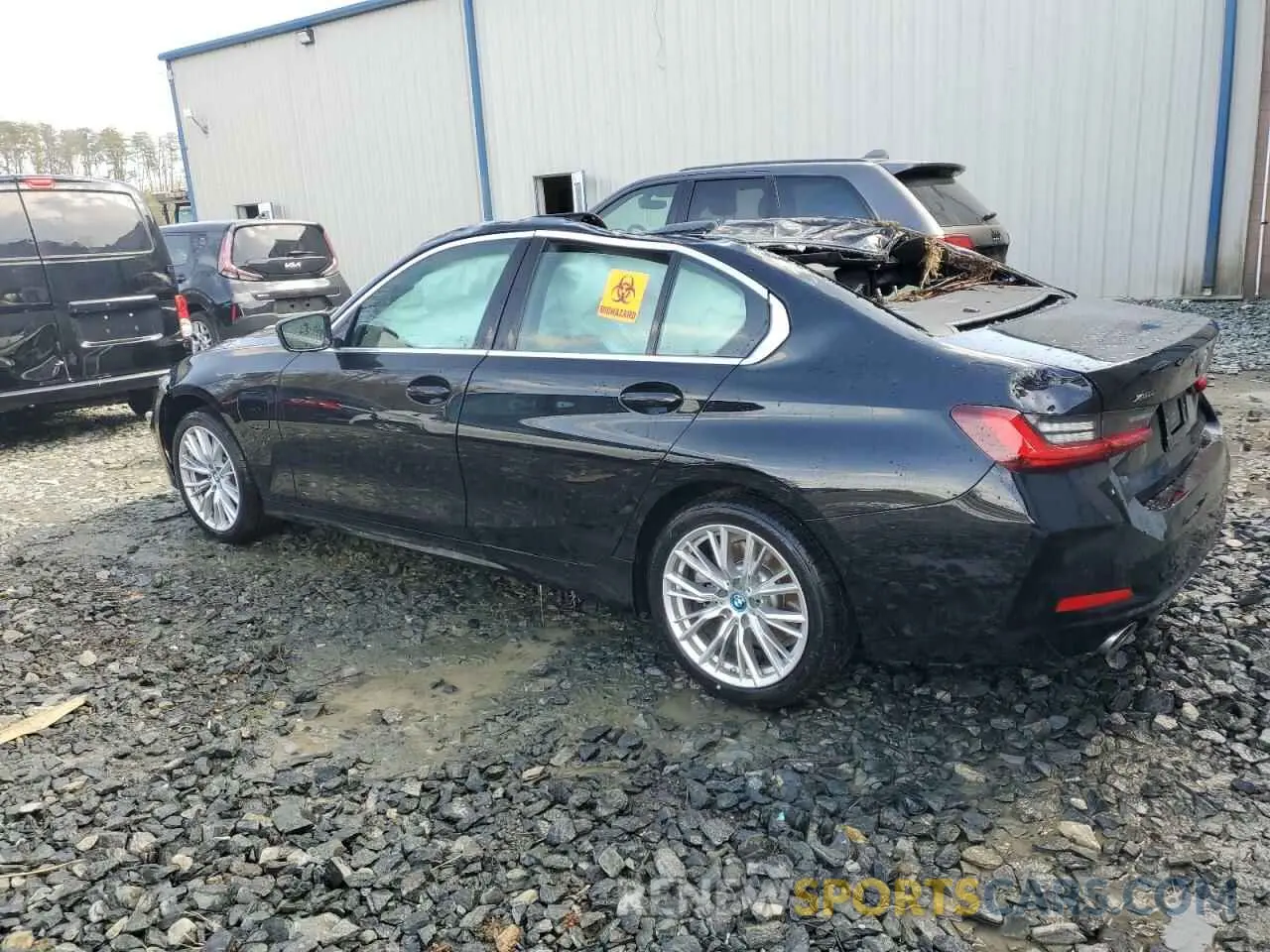 2 Photograph of a damaged car 3MW39FS03R8E11380 BMW 3 SERIES 2024