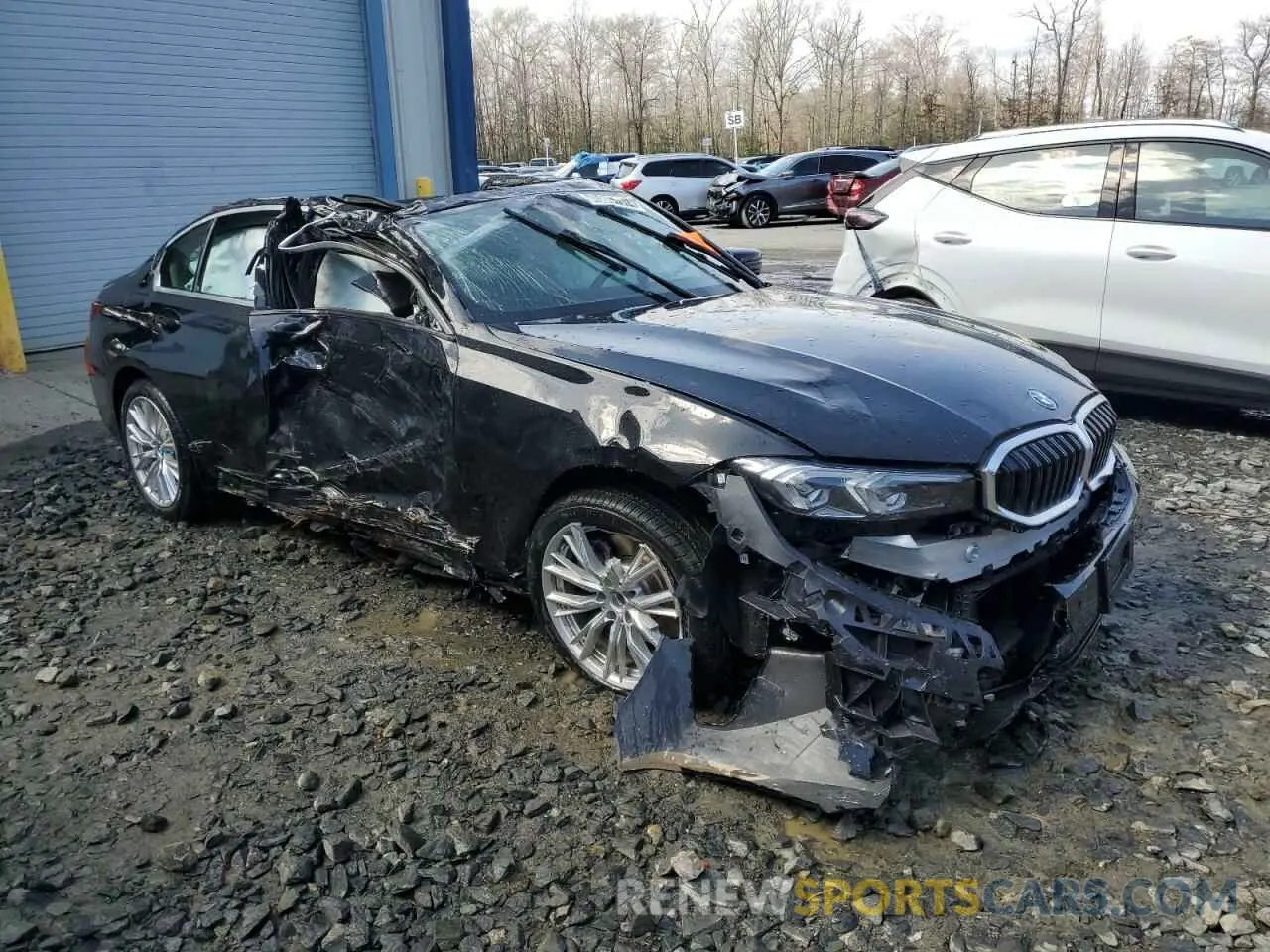 4 Photograph of a damaged car 3MW39FS03R8E11380 BMW 3 SERIES 2024
