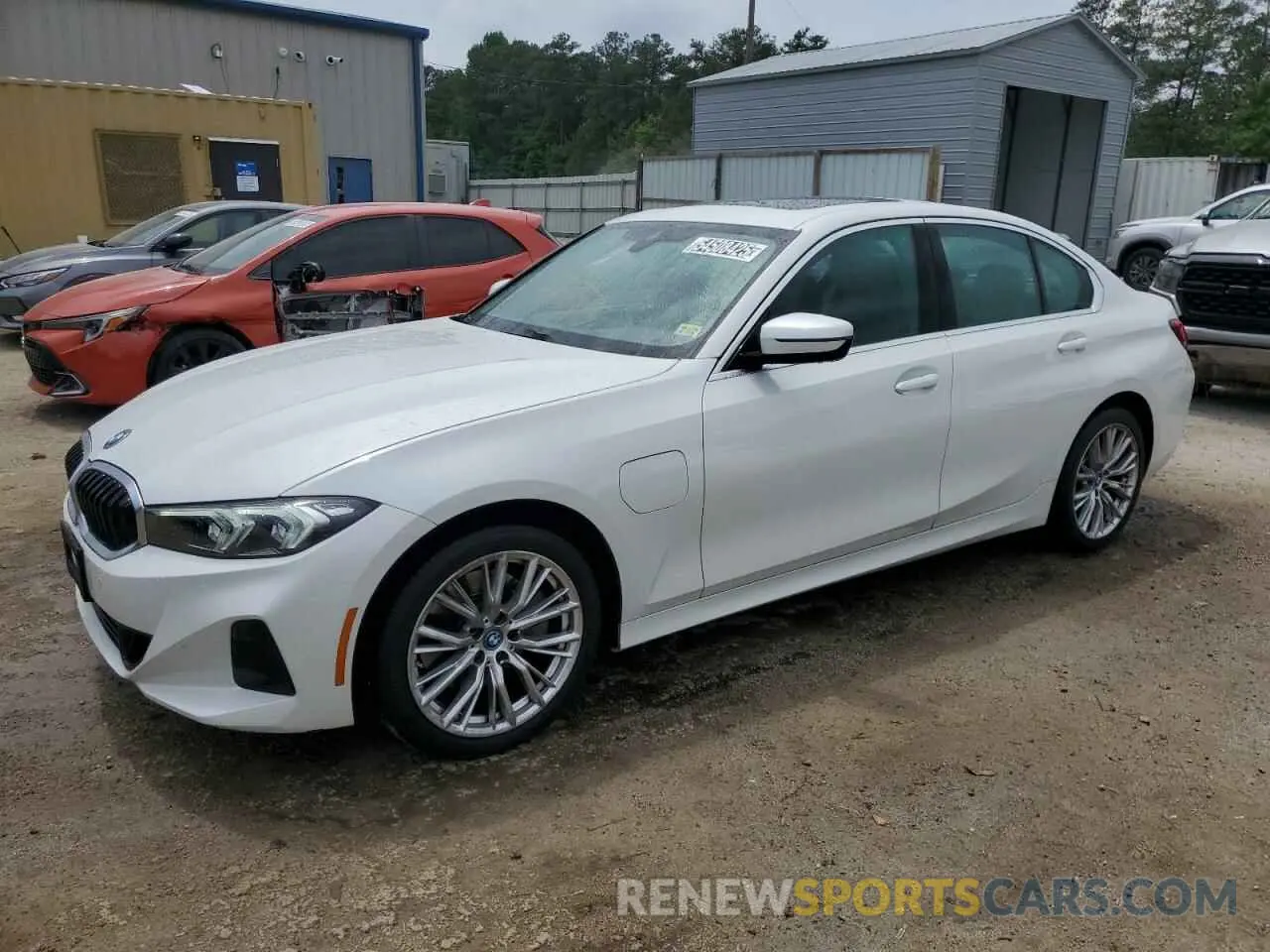 1 Photograph of a damaged car 3MW39FS03R8E68422 BMW 3 SERIES 2024