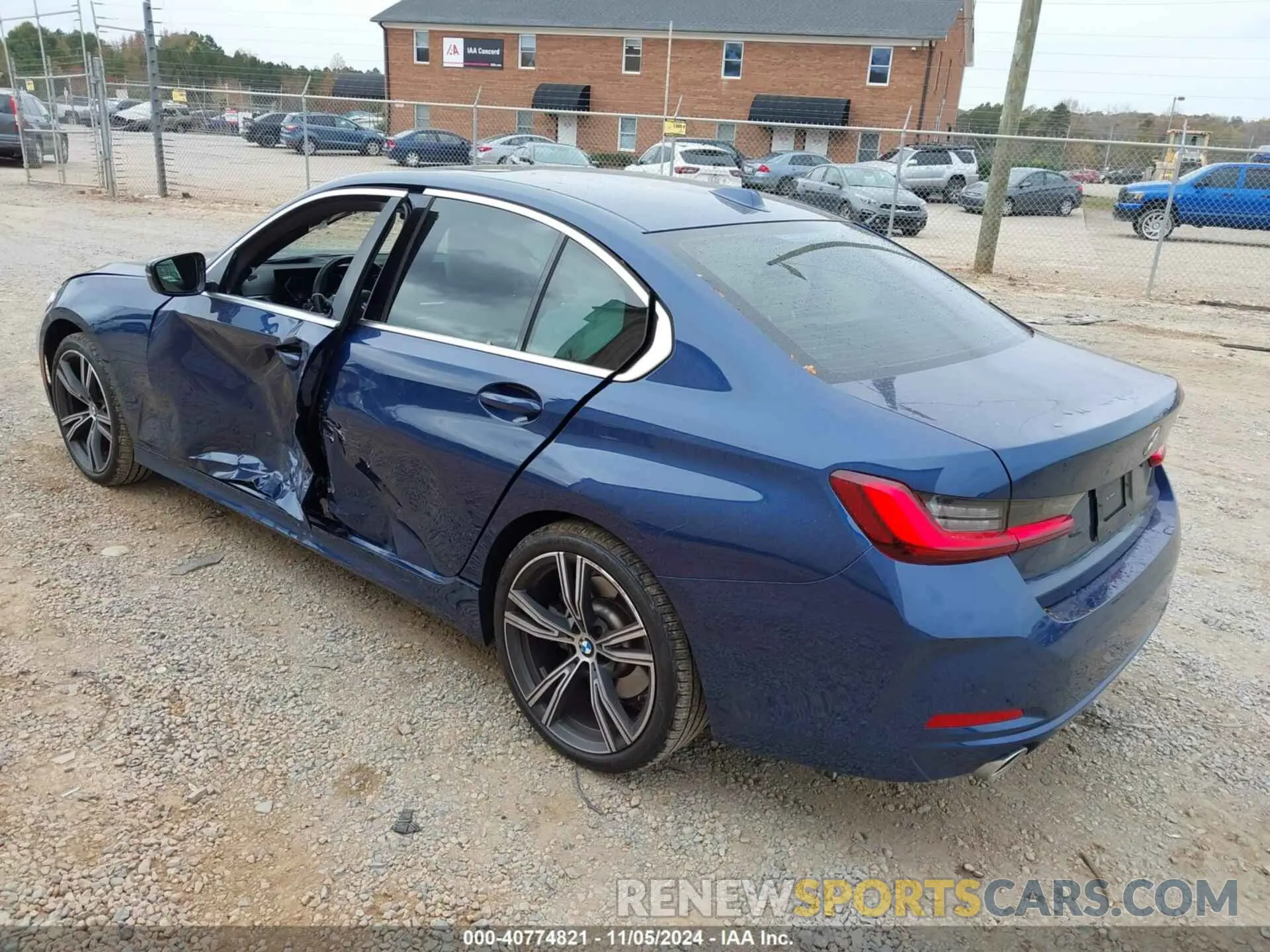 3 Photograph of a damaged car 3MW69FF00R8E17452 BMW 3 SERIES 2024