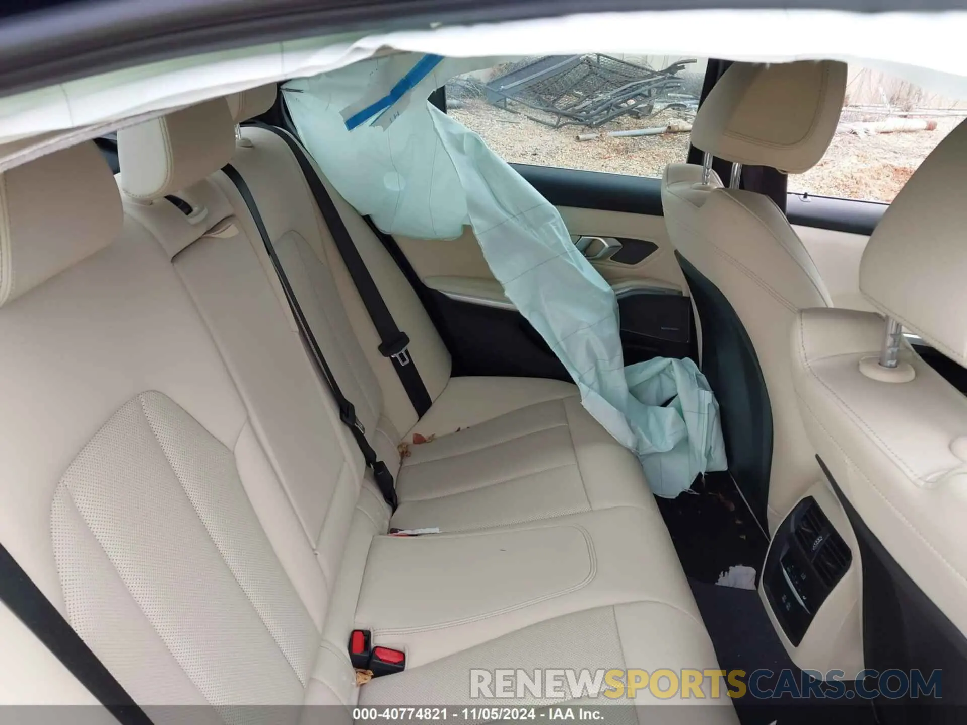 8 Photograph of a damaged car 3MW69FF00R8E17452 BMW 3 SERIES 2024