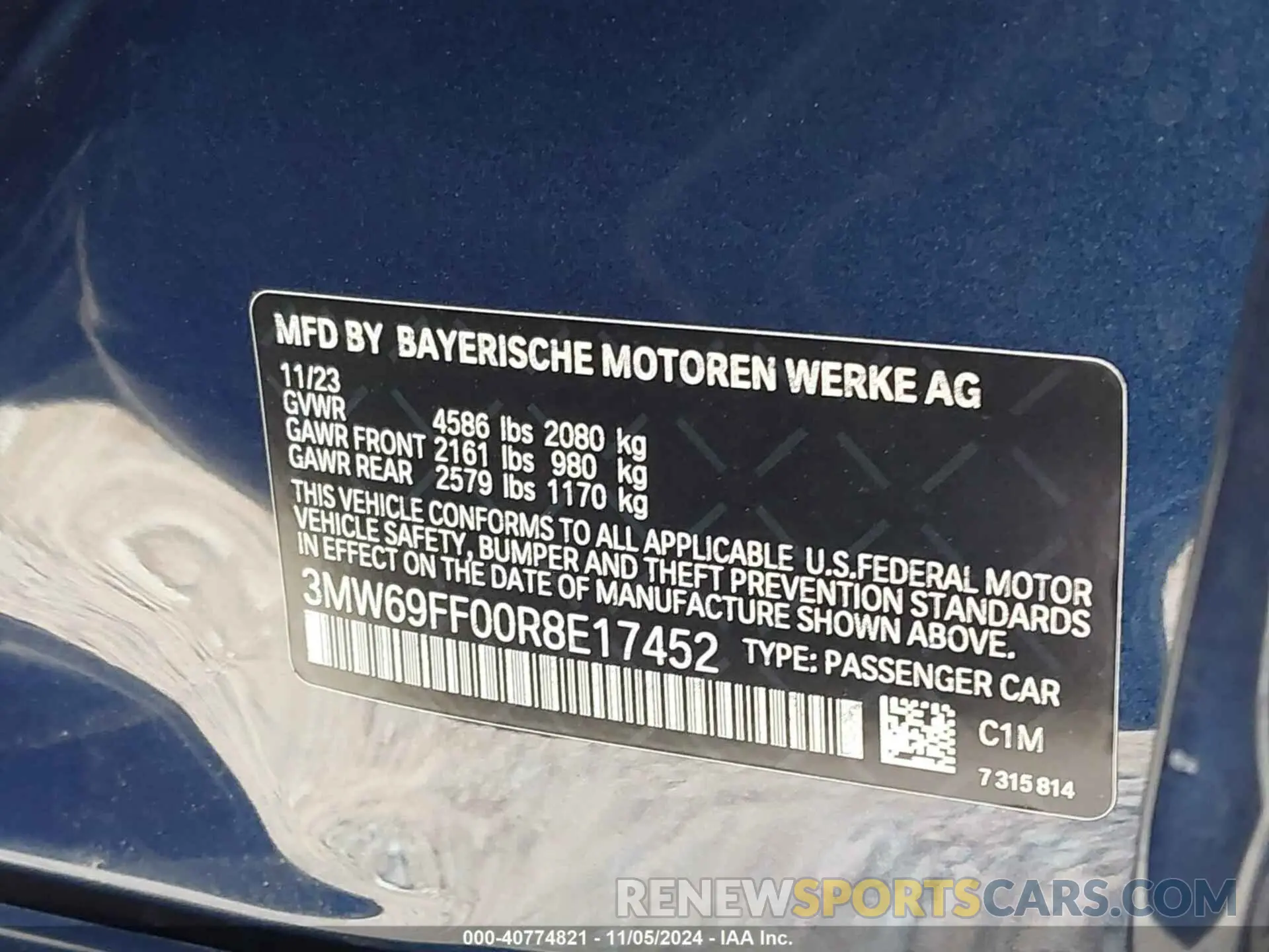 9 Photograph of a damaged car 3MW69FF00R8E17452 BMW 3 SERIES 2024
