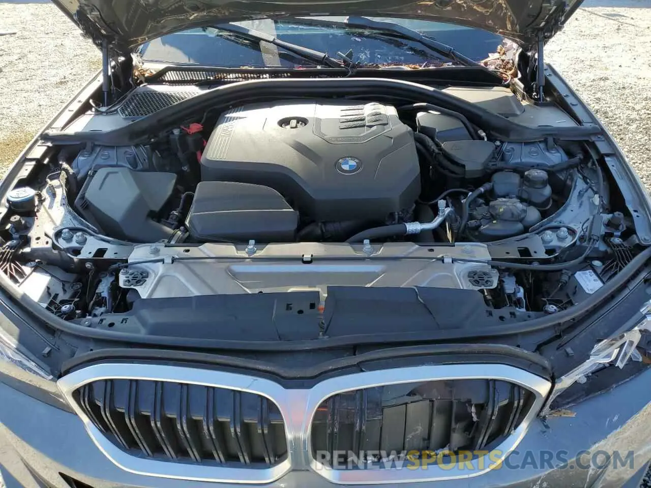 11 Photograph of a damaged car 3MW69FF00R8E67087 BMW 3 SERIES 2024
