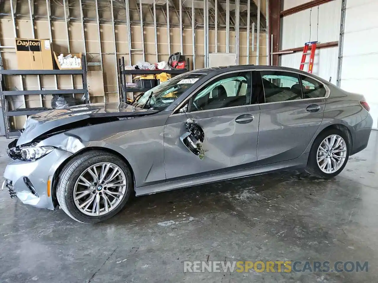 1 Photograph of a damaged car 3MW69FF00R8E89624 BMW 3 SERIES 2024