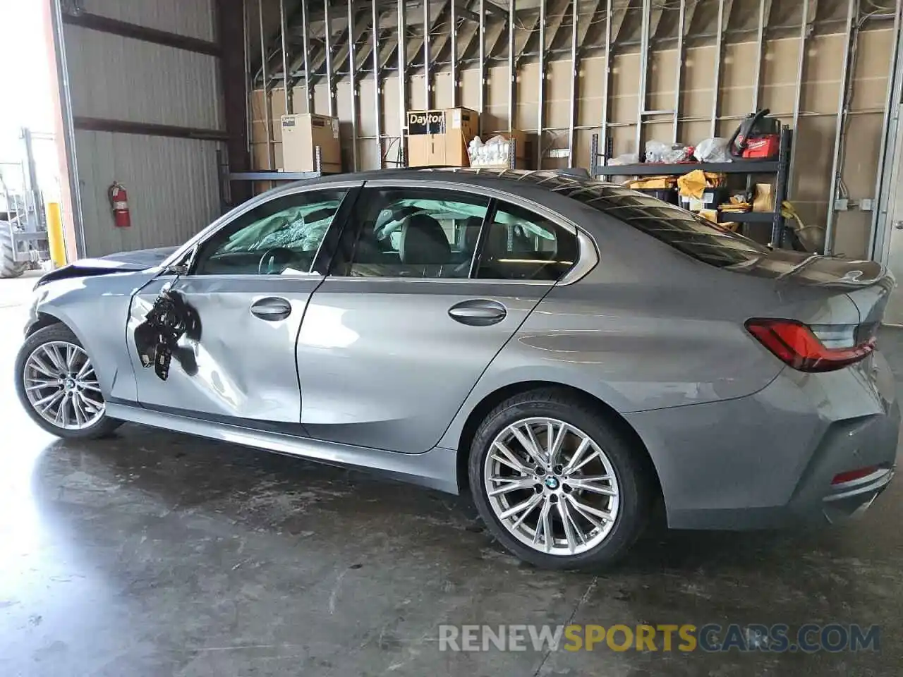 2 Photograph of a damaged car 3MW69FF00R8E89624 BMW 3 SERIES 2024