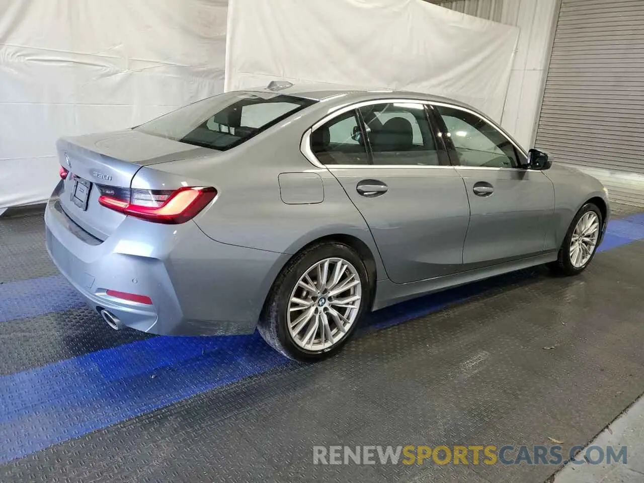 3 Photograph of a damaged car 3MW69FF01R8E06072 BMW 3 SERIES 2024