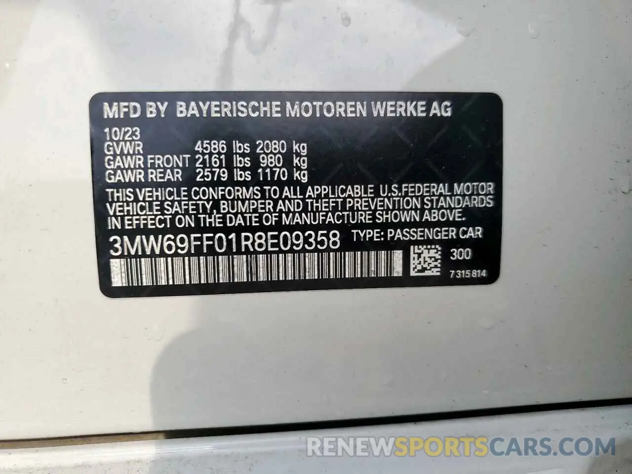 12 Photograph of a damaged car 3MW69FF01R8E09358 BMW 3 SERIES 2024