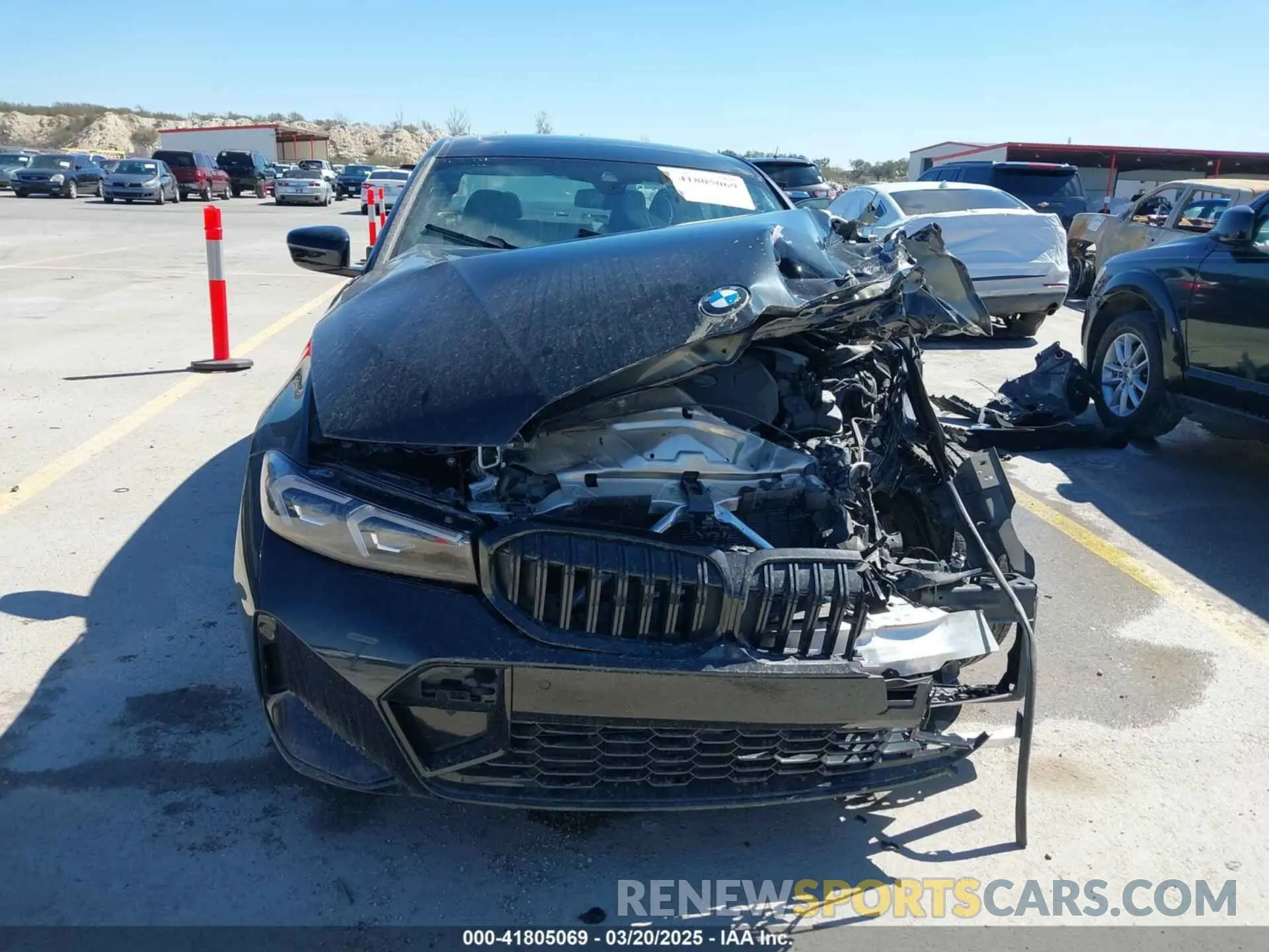 12 Photograph of a damaged car 3MW69FF01R8E75988 BMW 3 SERIES 2024