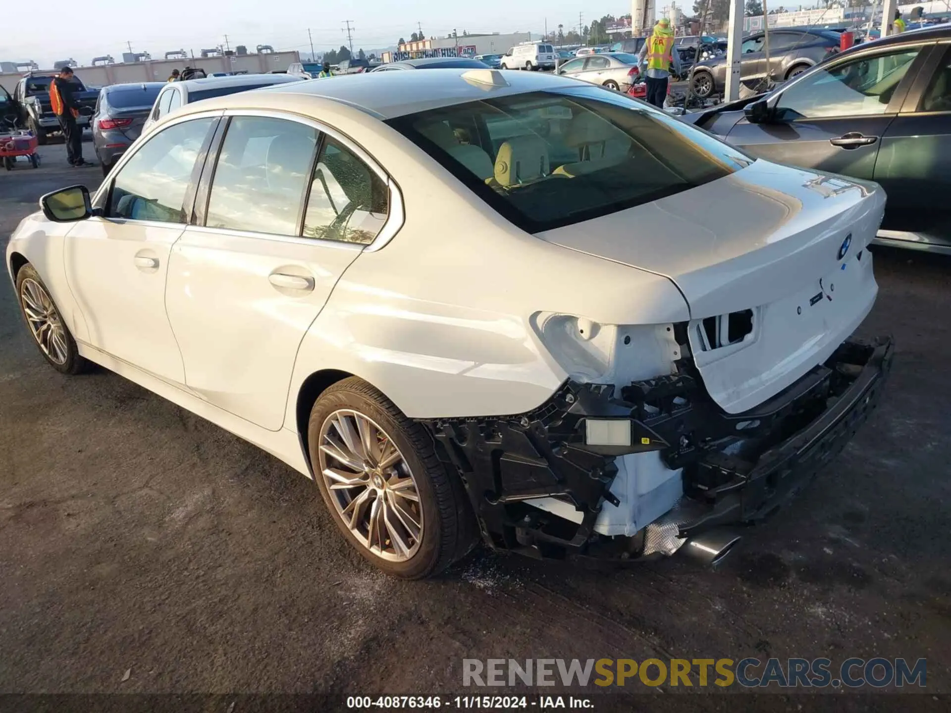 3 Photograph of a damaged car 3MW69FF02R8E04394 BMW 3 SERIES 2024
