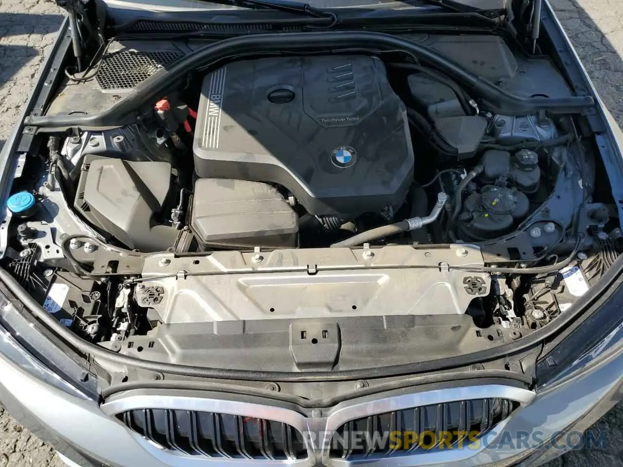11 Photograph of a damaged car 3MW69FF02R8E18957 BMW 3 SERIES 2024
