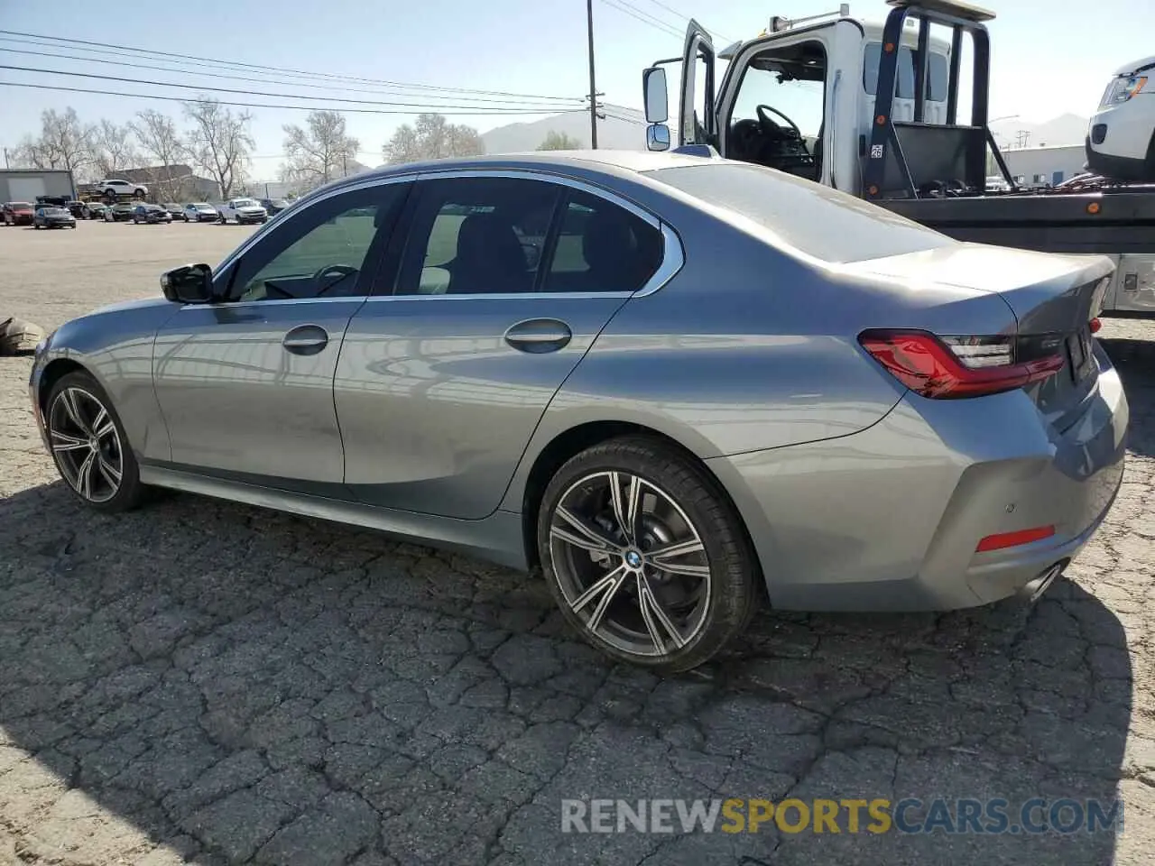 2 Photograph of a damaged car 3MW69FF02R8E18957 BMW 3 SERIES 2024