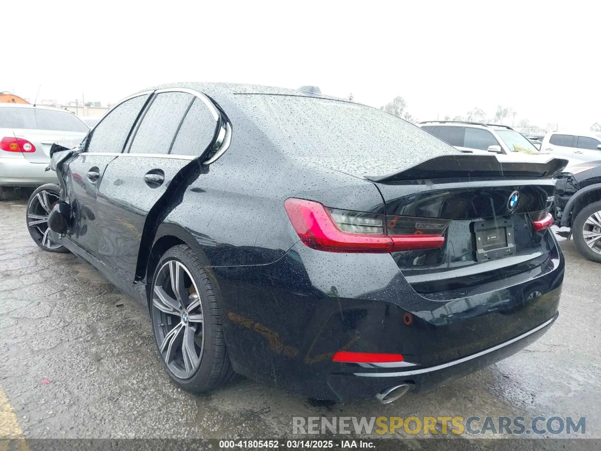 3 Photograph of a damaged car 3MW69FF03R8E82893 BMW 3 SERIES 2024