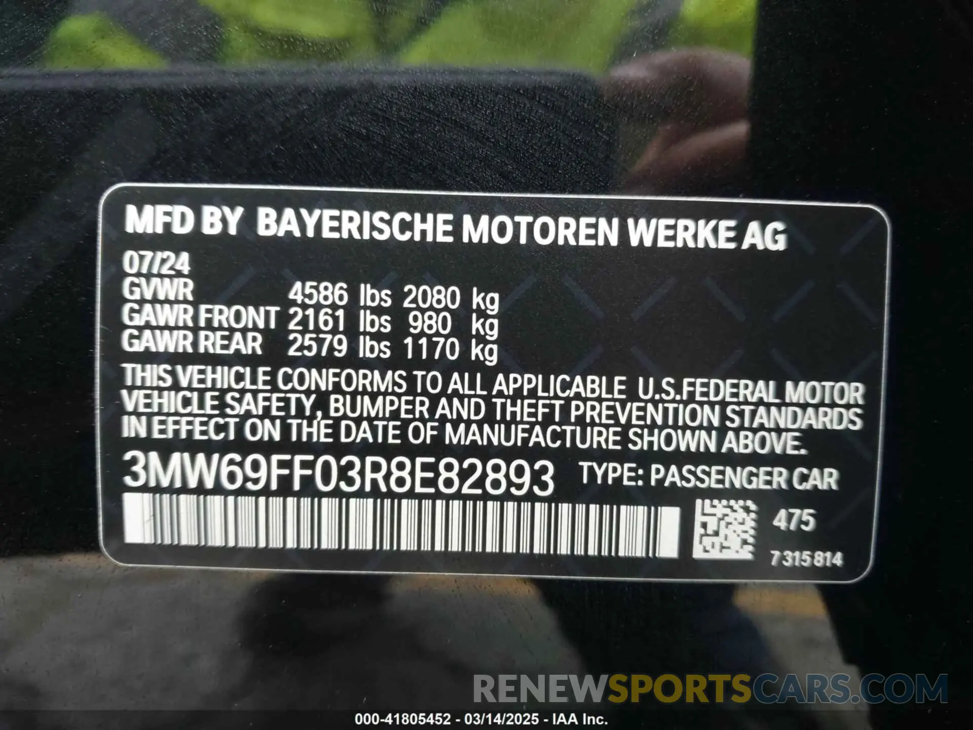 9 Photograph of a damaged car 3MW69FF03R8E82893 BMW 3 SERIES 2024