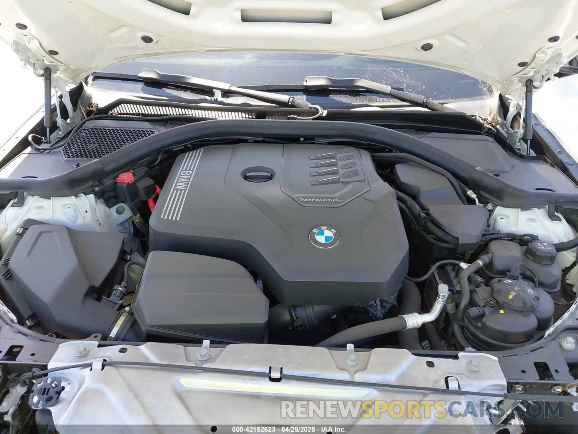 10 Photograph of a damaged car 3MW69FF06R8D79936 BMW 3 SERIES 2024