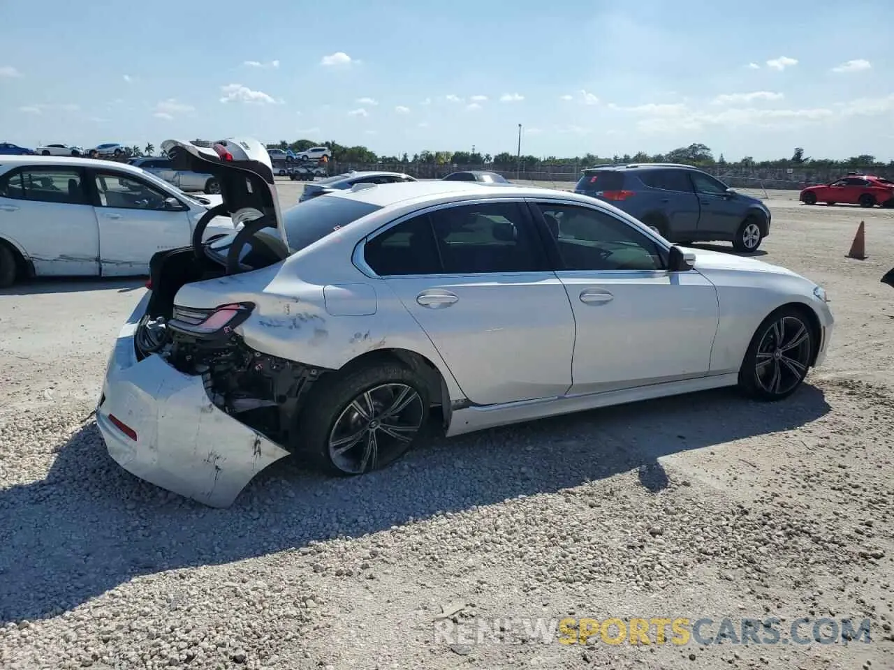 3 Photograph of a damaged car 3MW69FF06R8E24468 BMW 3 SERIES 2024