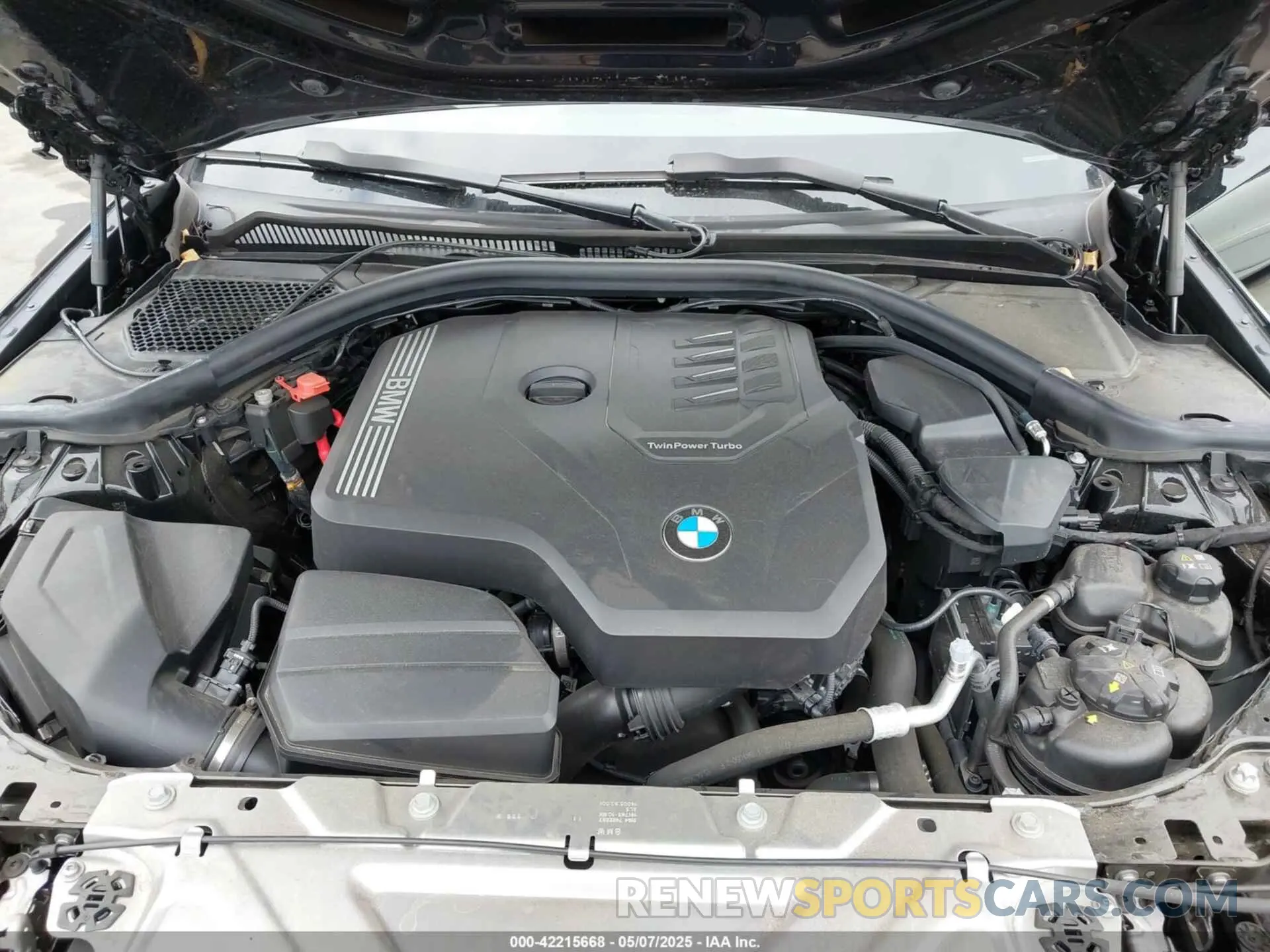 10 Photograph of a damaged car 3MW69FF06R8E26656 BMW 3 SERIES 2024