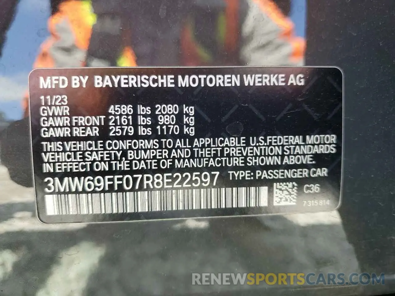 12 Photograph of a damaged car 3MW69FF07R8E22597 BMW 3 SERIES 2024