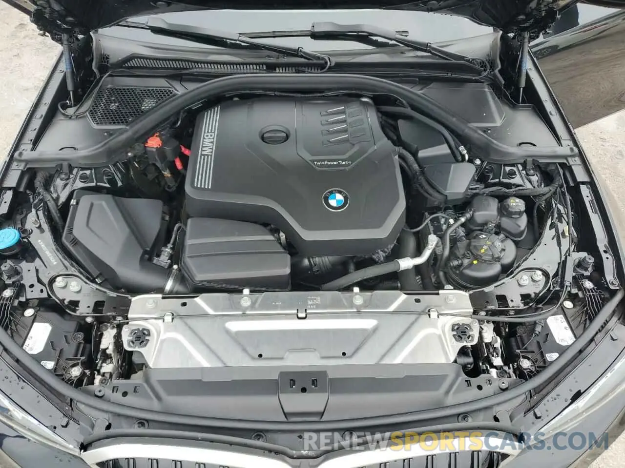 11 Photograph of a damaged car 3MW69FF08R8E46620 BMW 3 SERIES 2024