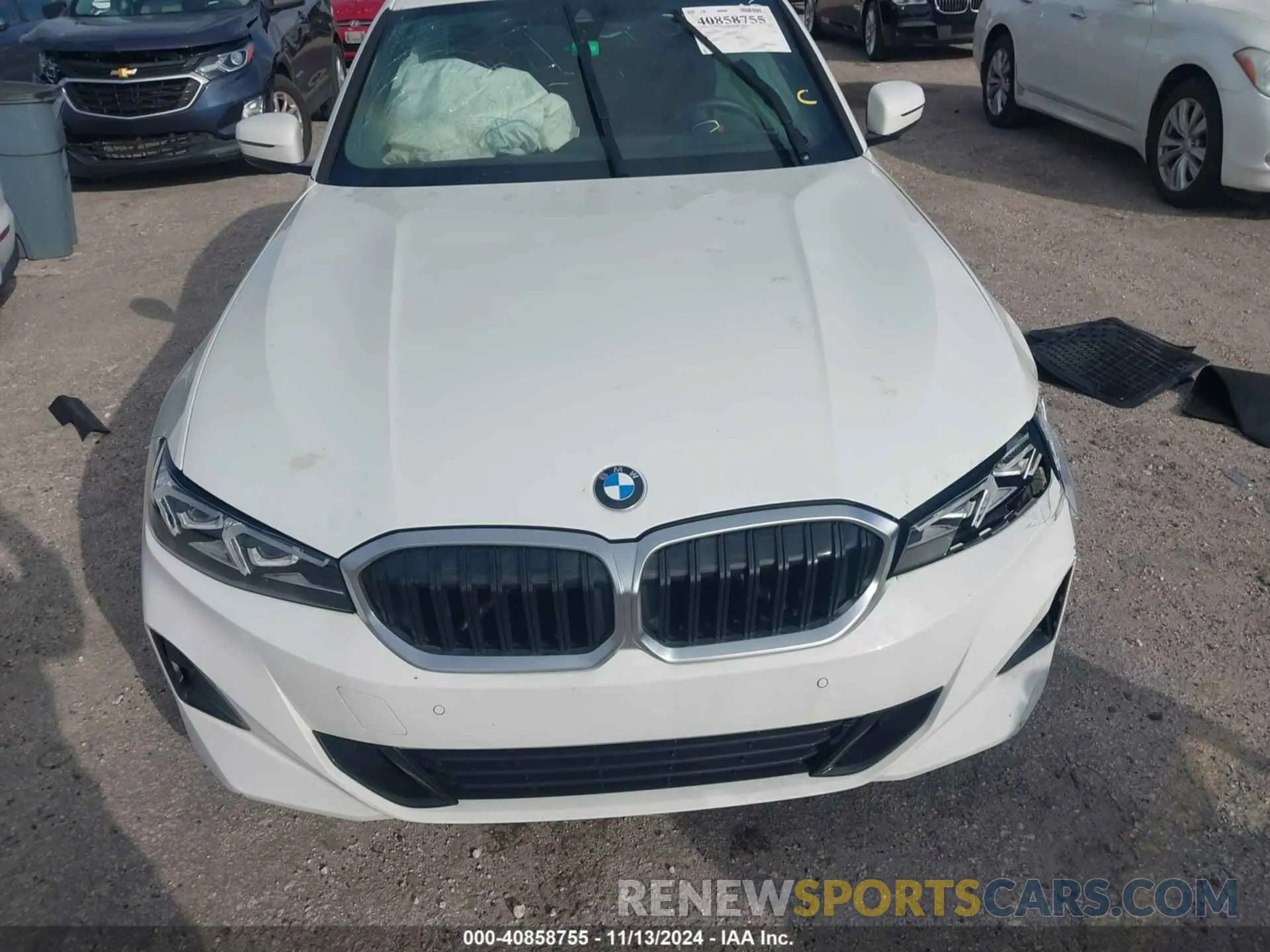 12 Photograph of a damaged car 3MW69FF09R8E21127 BMW 3 SERIES 2024