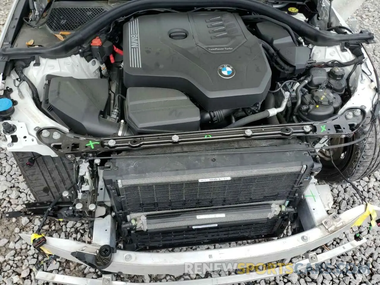 11 Photograph of a damaged car 3MW69FF0XR8E33402 BMW 3 SERIES 2024