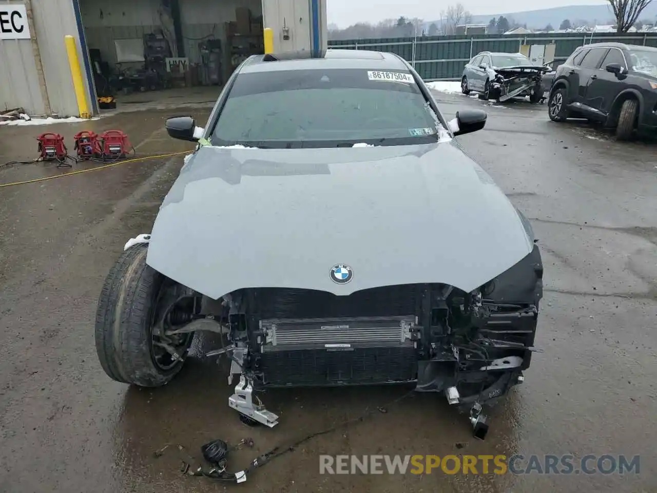 5 Photograph of a damaged car 3MW89FF00R8E43879 BMW 3 SERIES 2024