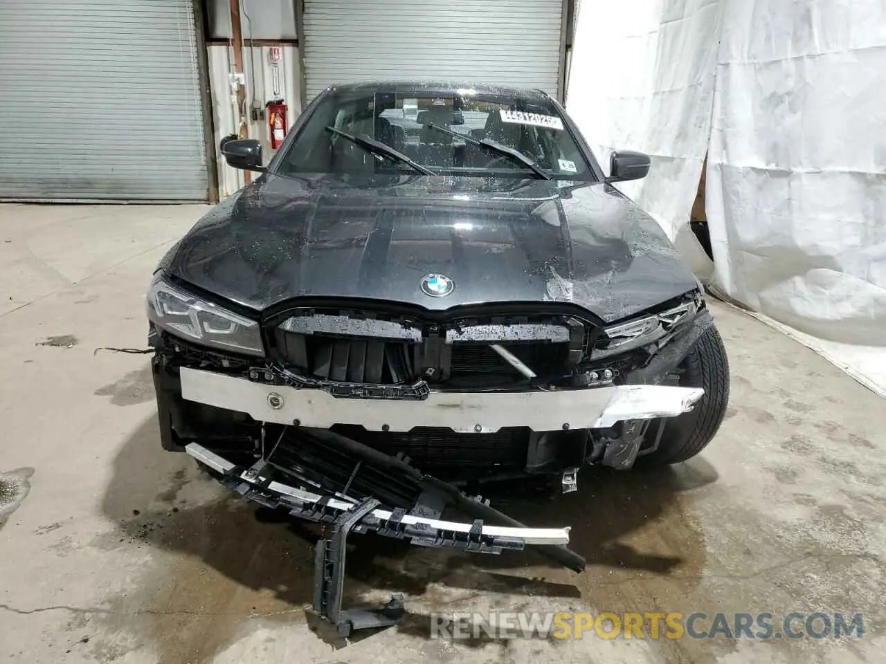 5 Photograph of a damaged car 3MW89FF00R8E75151 BMW 3 SERIES 2024