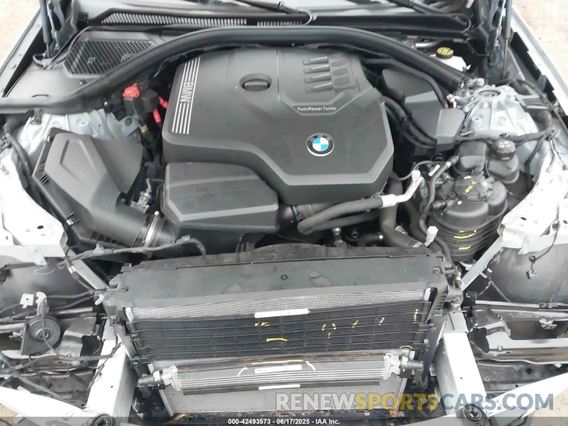 10 Photograph of a damaged car 3MW89FF01R8E35497 BMW 3 SERIES 2024