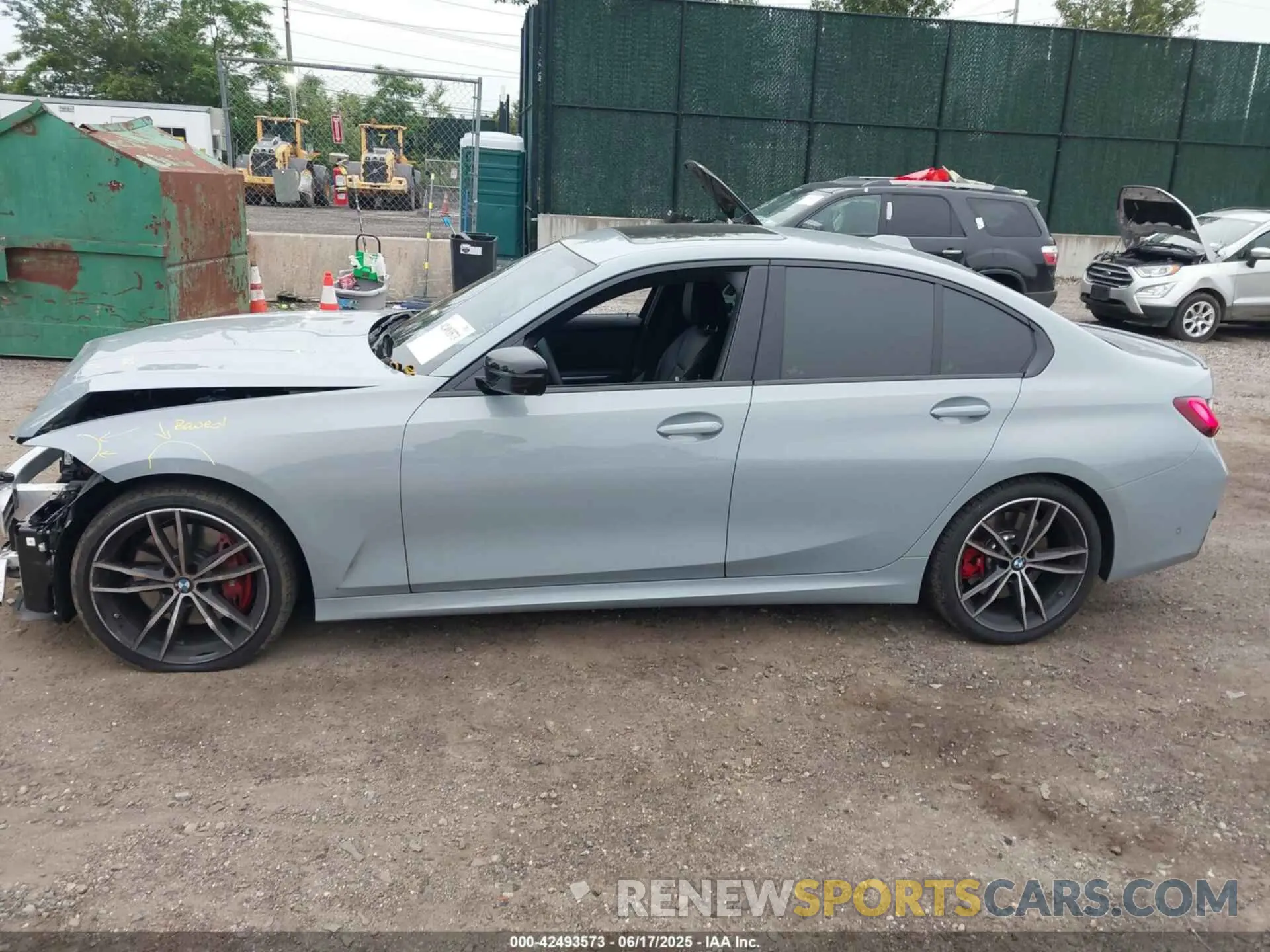 14 Photograph of a damaged car 3MW89FF01R8E35497 BMW 3 SERIES 2024