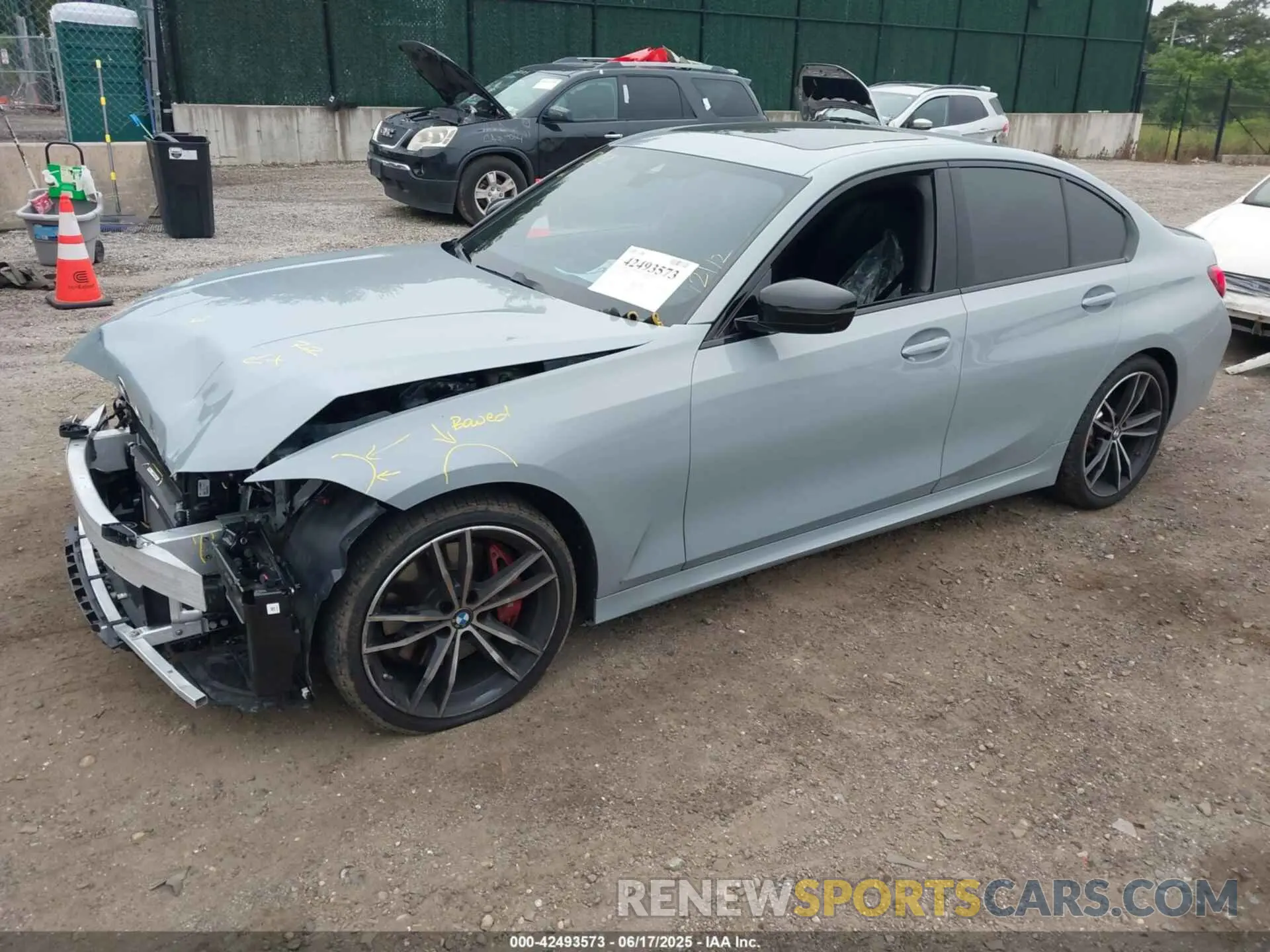 2 Photograph of a damaged car 3MW89FF01R8E35497 BMW 3 SERIES 2024