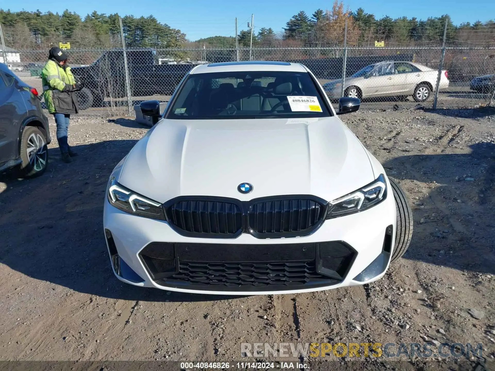 13 Photograph of a damaged car 3MW89FF01R8E78592 BMW 3 SERIES 2024