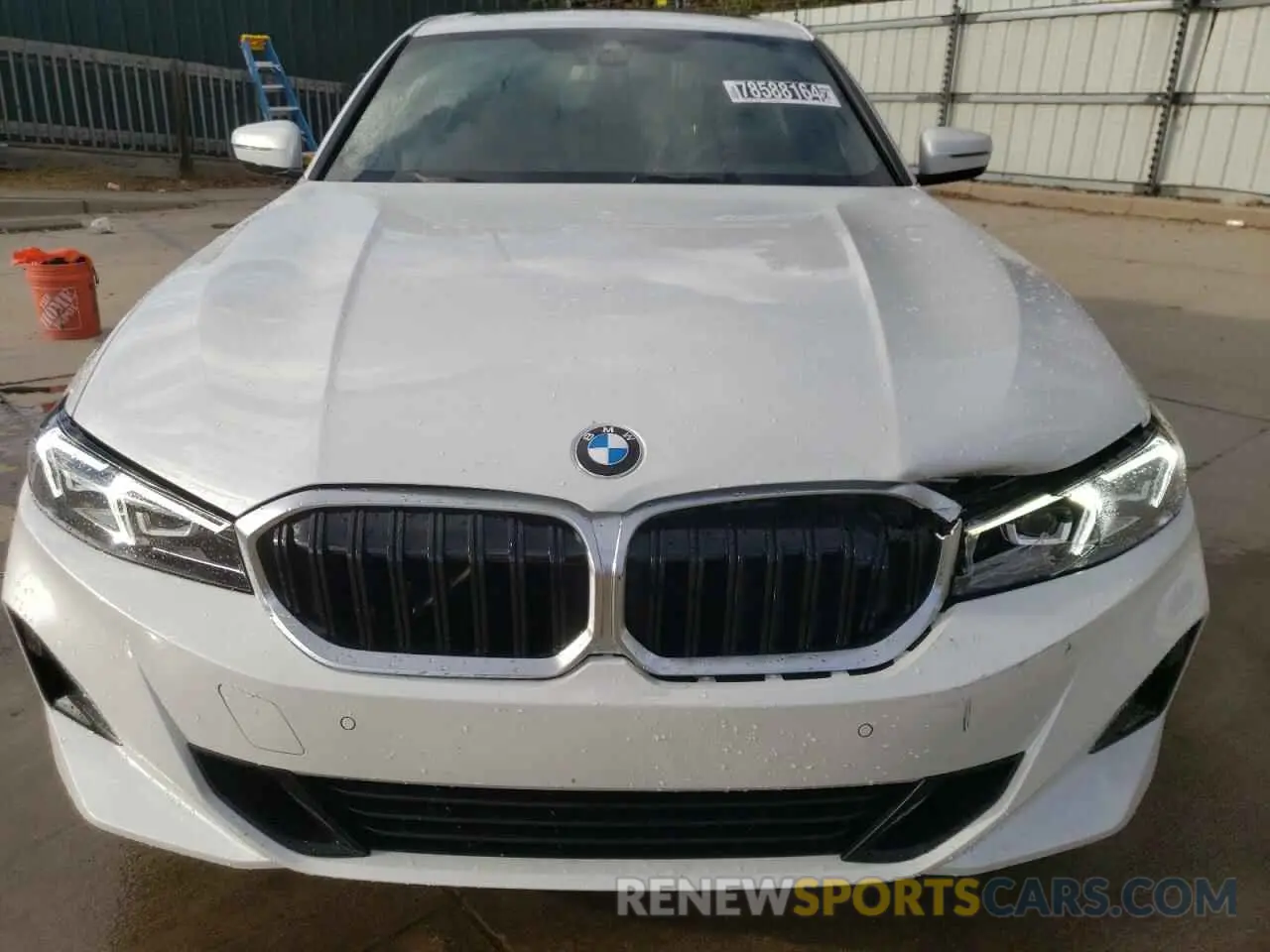 5 Photograph of a damaged car 3MW89FF01R8E85574 BMW 3 SERIES 2024