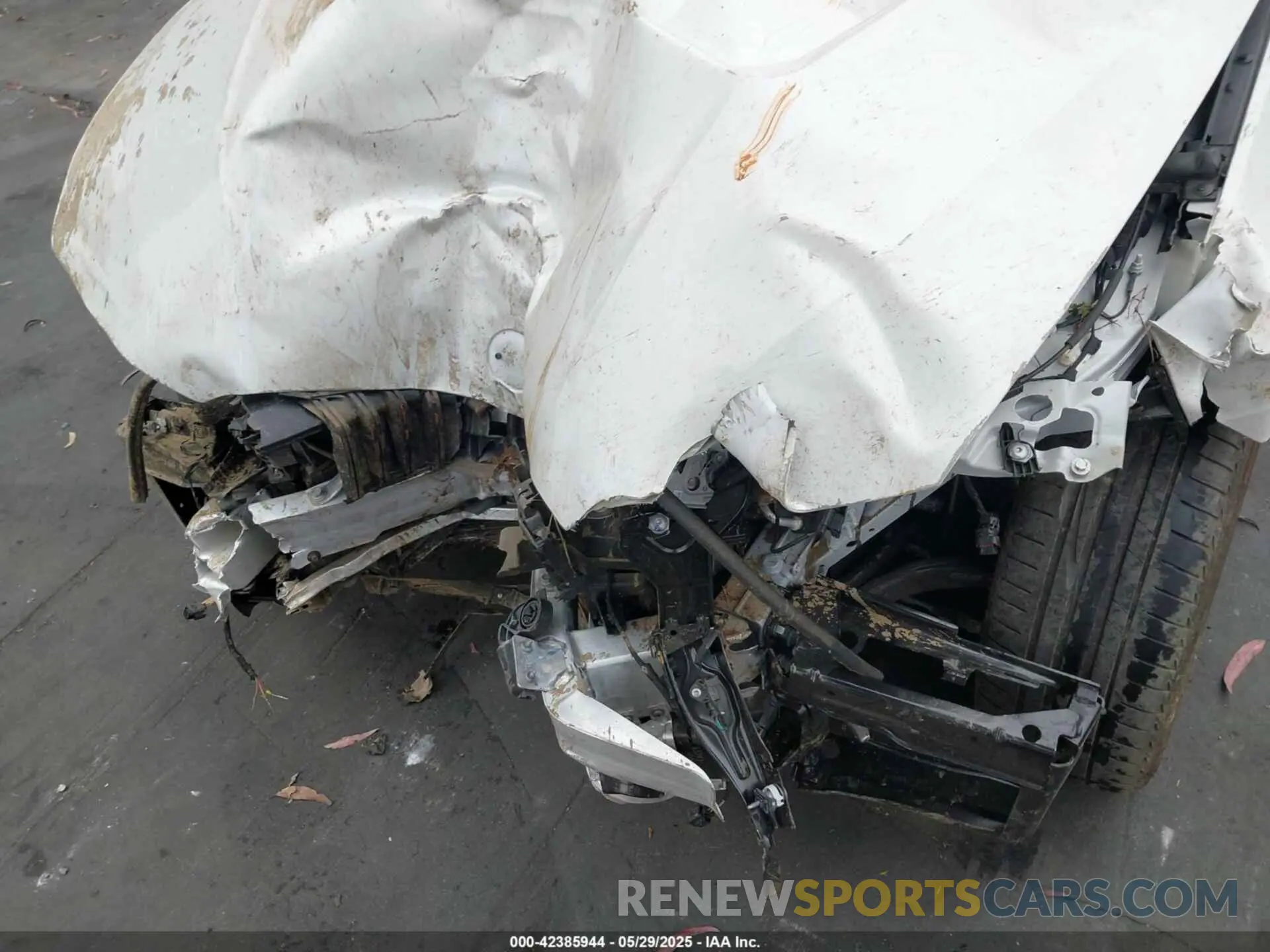 17 Photograph of a damaged car 3MW89FF04R8E44758 BMW 3 SERIES 2024