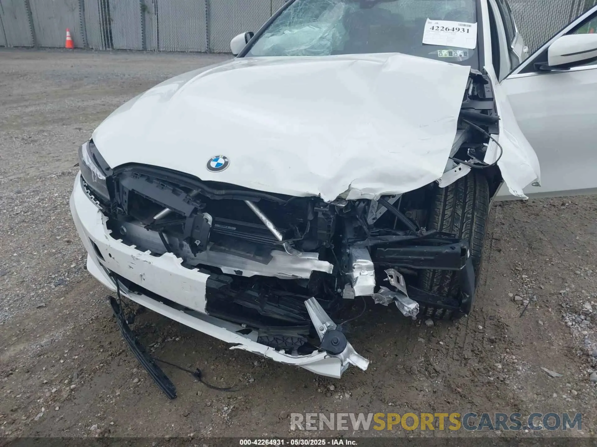 6 Photograph of a damaged car 3MW89FF05R8D96283 BMW 3 SERIES 2024