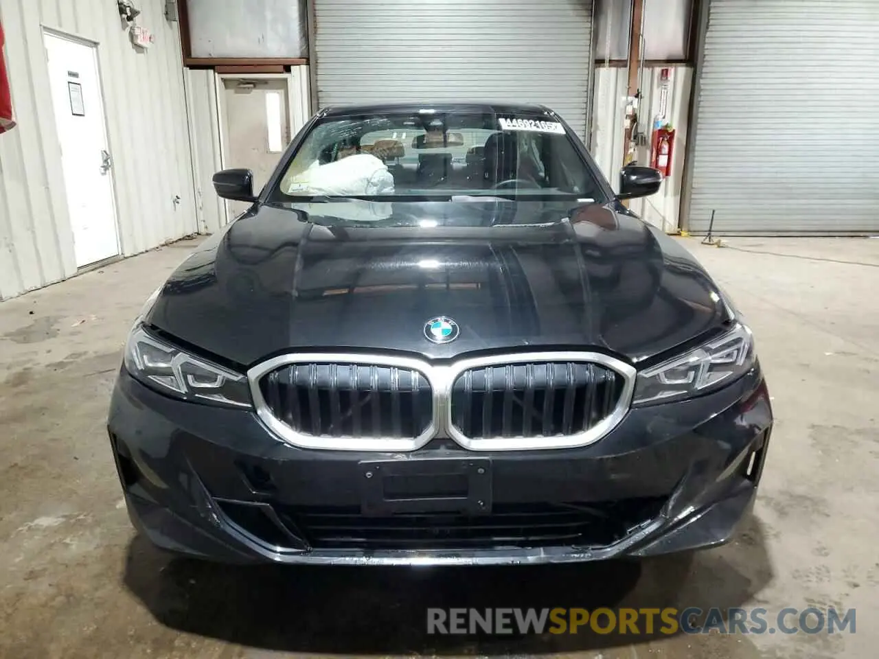 5 Photograph of a damaged car 3MW89FF05R8E18069 BMW 3 SERIES 2024