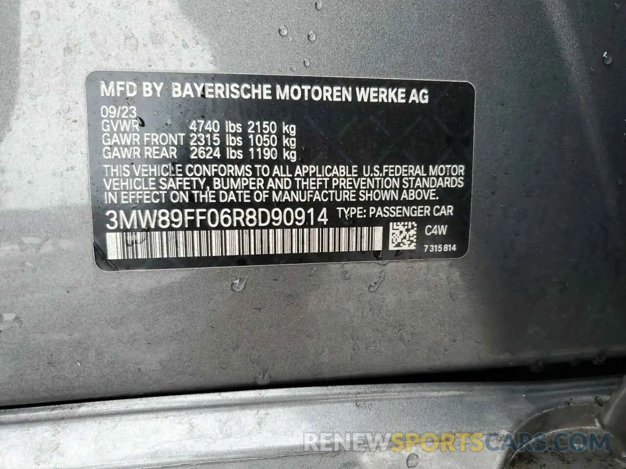 12 Photograph of a damaged car 3MW89FF06R8D90914 BMW 3 SERIES 2024