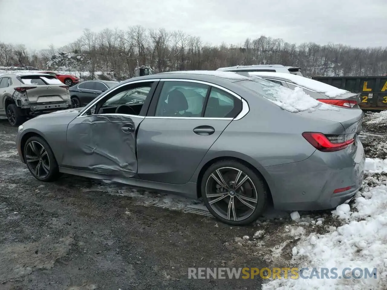 2 Photograph of a damaged car 3MW89FF06R8D90914 BMW 3 SERIES 2024