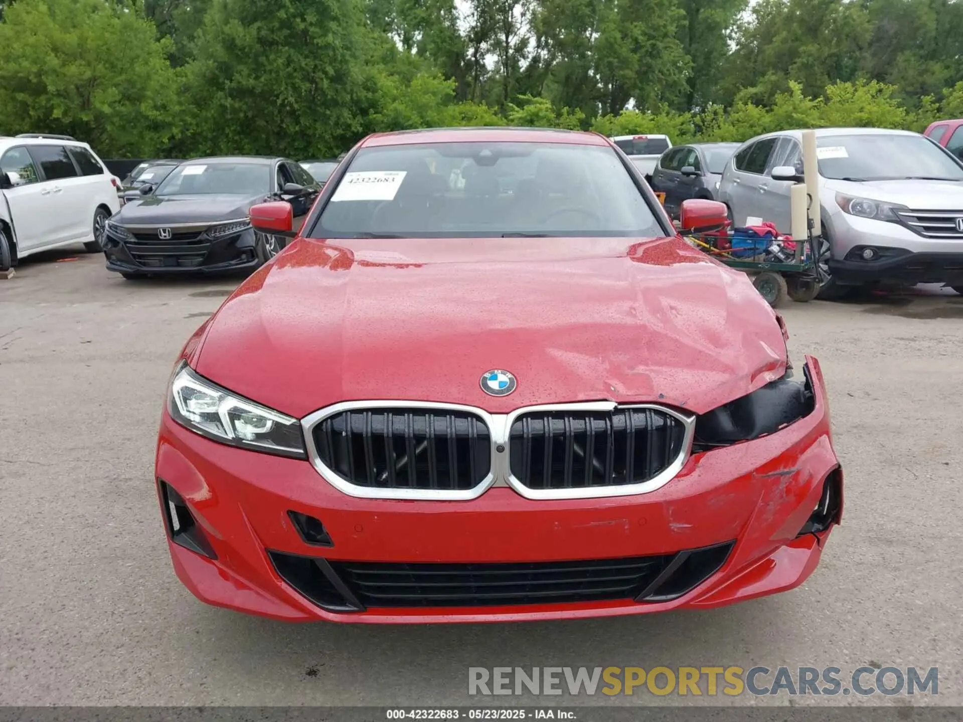 12 Photograph of a damaged car 3MW89FF07R8E04819 BMW 3 SERIES 2024