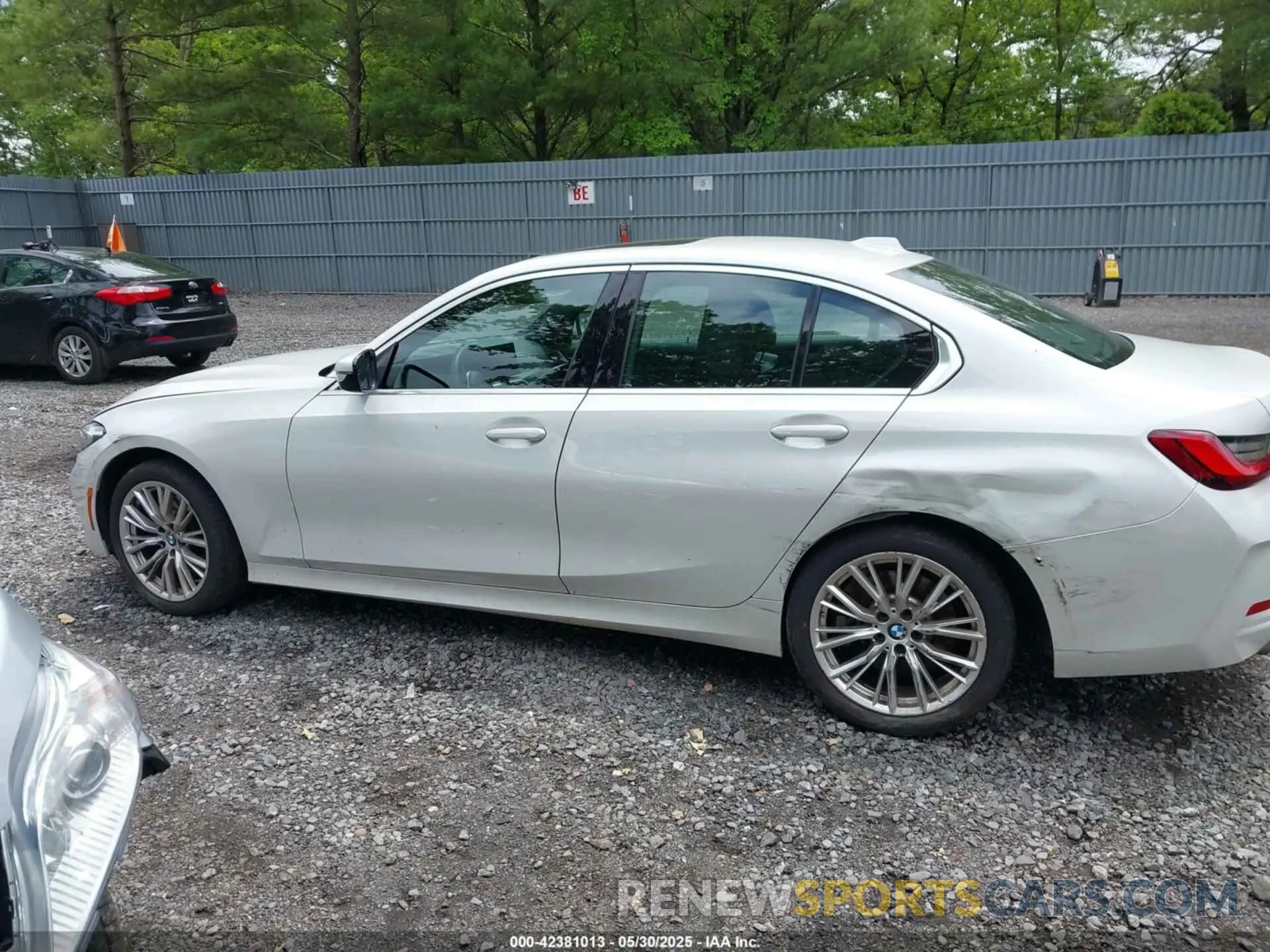 13 Photograph of a damaged car 3MW89FF07R8E85269 BMW 3 SERIES 2024