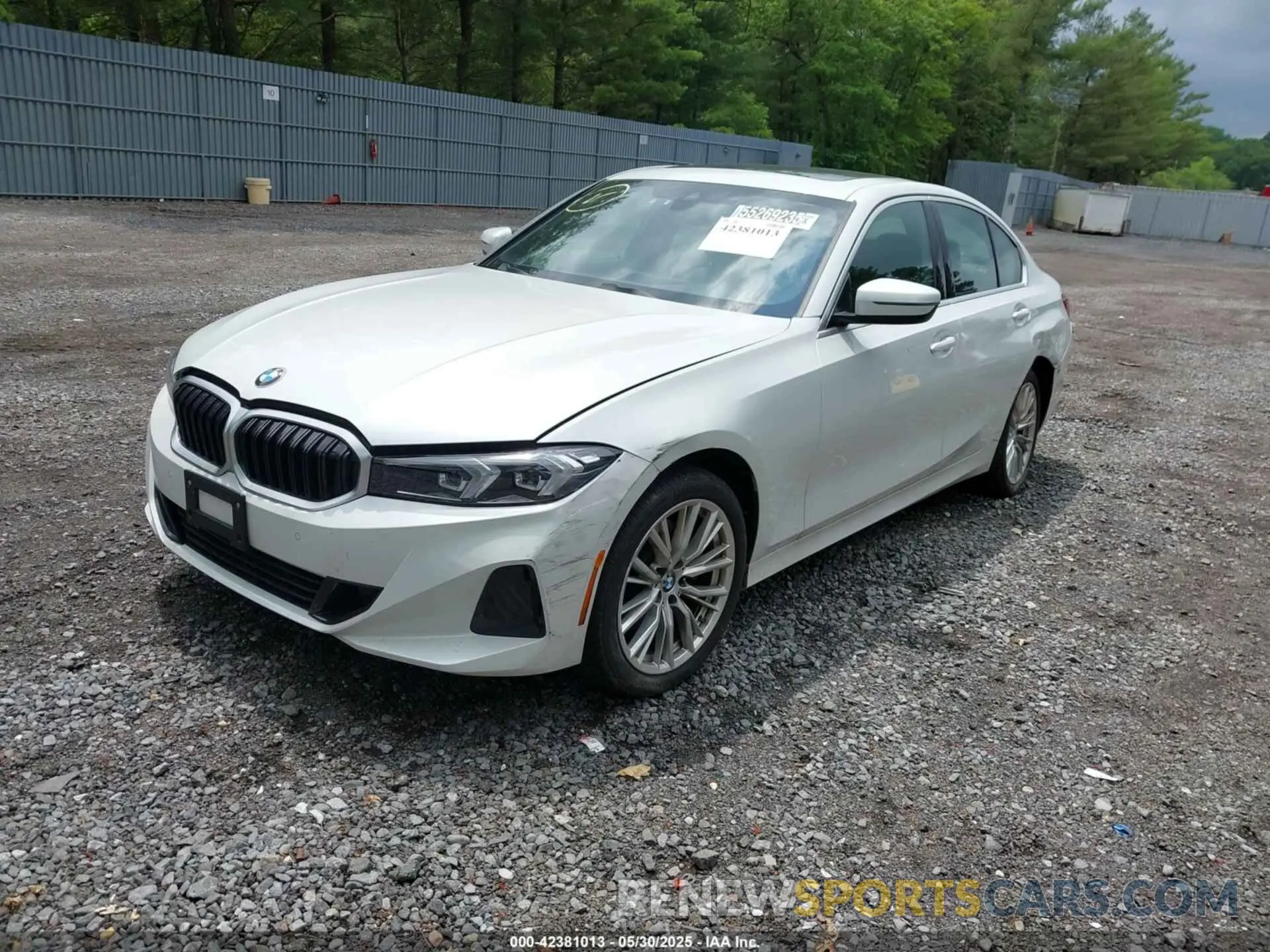 2 Photograph of a damaged car 3MW89FF07R8E85269 BMW 3 SERIES 2024